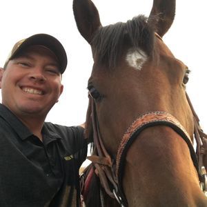 Meet your Posher, Dustin